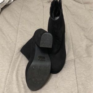 Black chunky heel boots